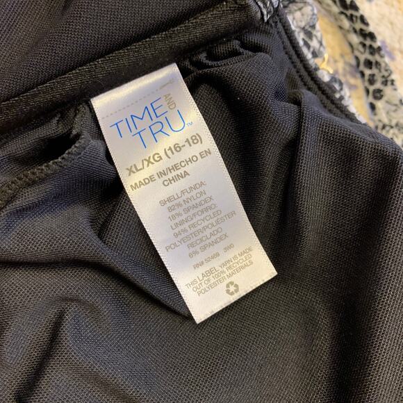 Time and Tru Snakeskin Print Bikini Top Swimwear Swim Size XL - Picture 3 of 5